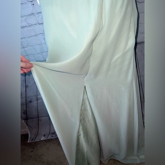 Azazie light green polyester formal long dress size M - Picture 4 of 14